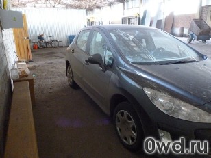 Битый автомобиль Peugeot 308